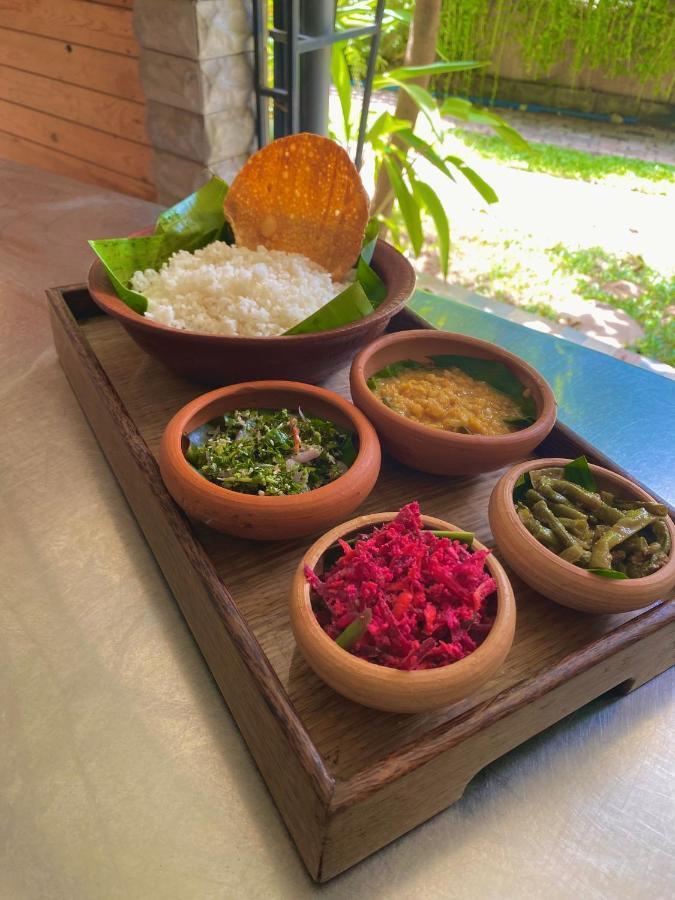 Hotel Tinaya Dambulla Kültér fotó